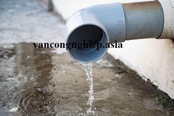 pvc water pipe leaking