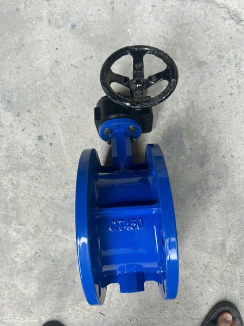 Van bướm gắn mặt bích 13 van-buom-gan-mat-bich